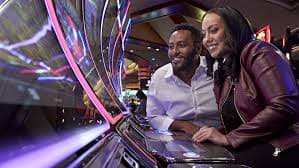Baccarat Live Dealer ဒီလာနှင့် မြန်မာကစားသမားများ